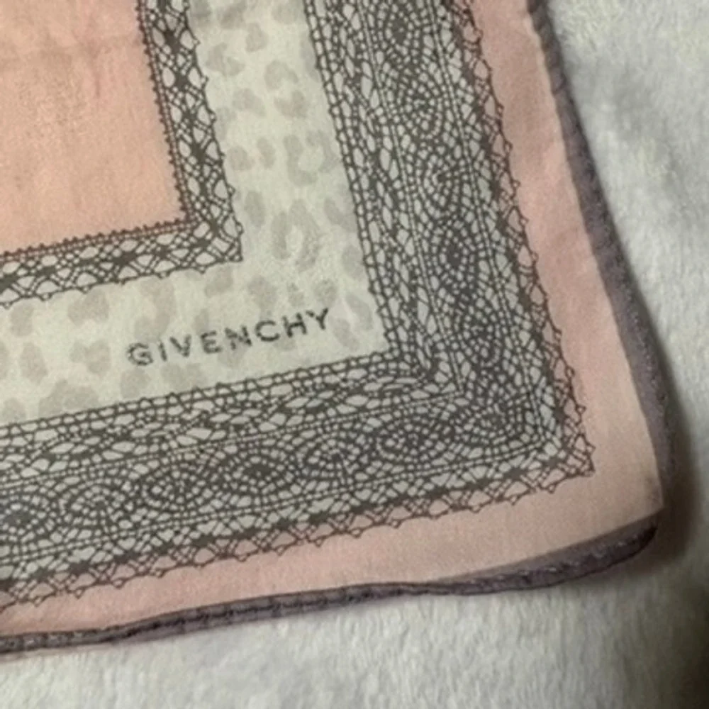 Vtg GIVENCHY Scarf Handkerchief Leopard Lace Pink Gray 18.5